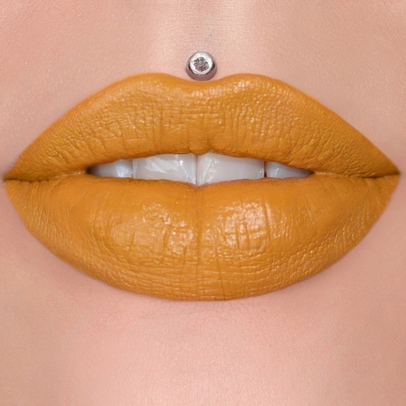 Jeffree Star Other - EXTENDING THE OLIVE BRANCH🎀 Velvet Trap Lipstick